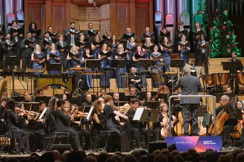 David Kay conducting Auckland Philharmonia's Christmas Cheer with choir